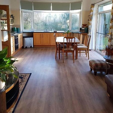 4 Bedroom Country Home Bristol Eksteriør billede