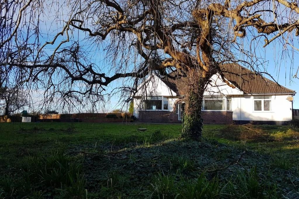 4 Bedroom Country Home Bristol Eksteriør billede